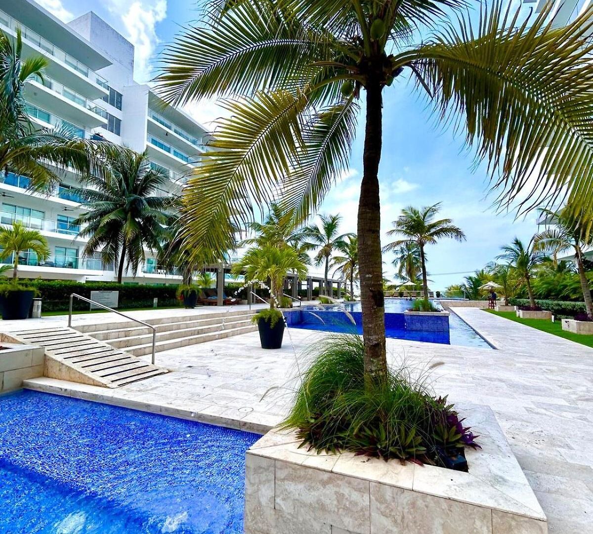 Con Piscina Gigante Y Acceso Directo Al Mar Cartagena