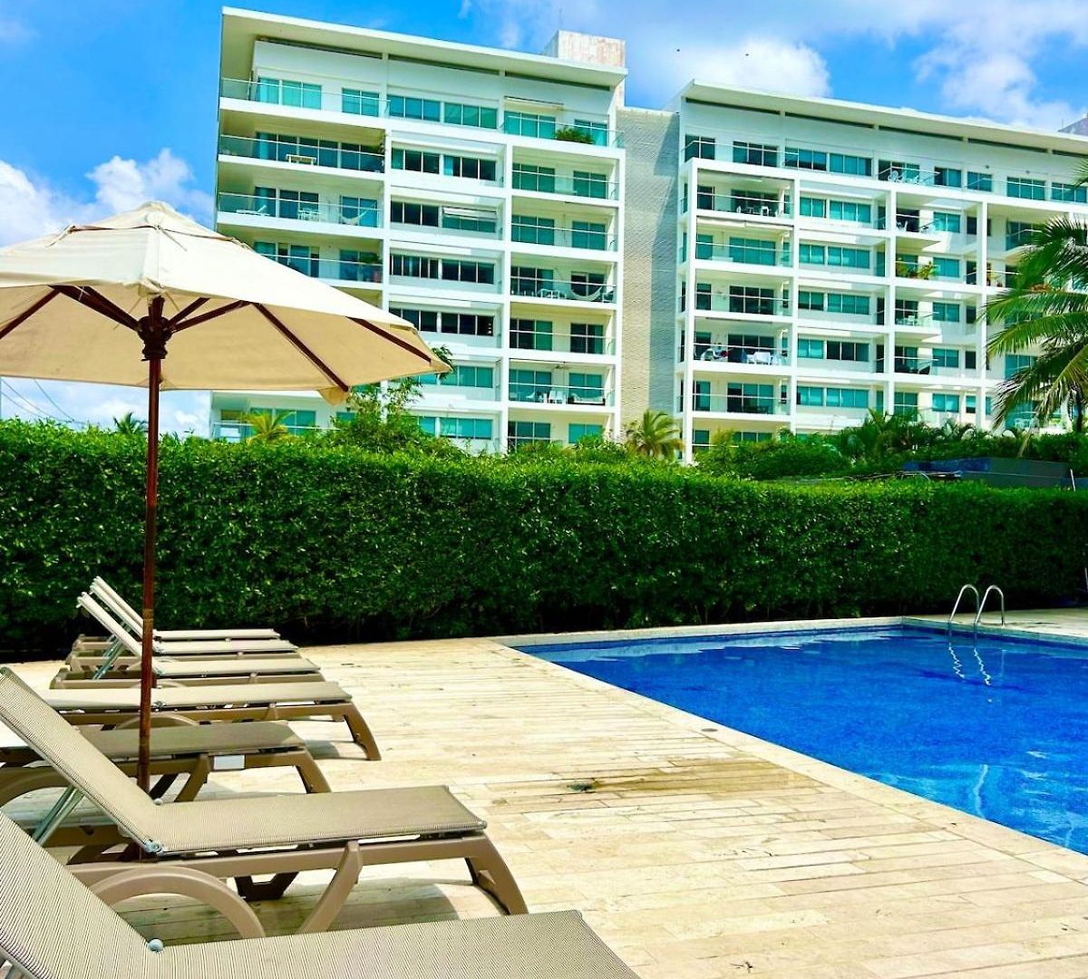 Con Piscina Gigante Y Acceso Directo Al Mar Cartagena