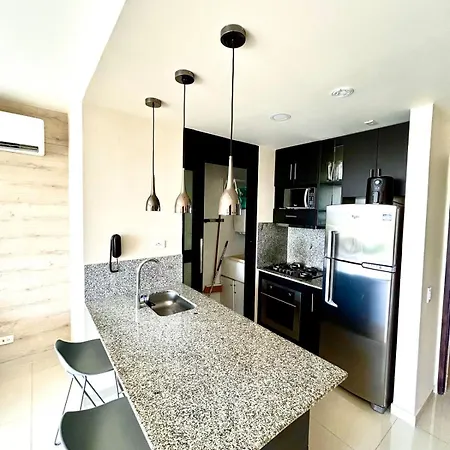 Apartment Con Piscina Gigante Y Acceso Directo Al Mar