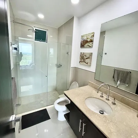 Apartamento Con Piscina Gigante Y Acceso Directo Al Mar Cartagena