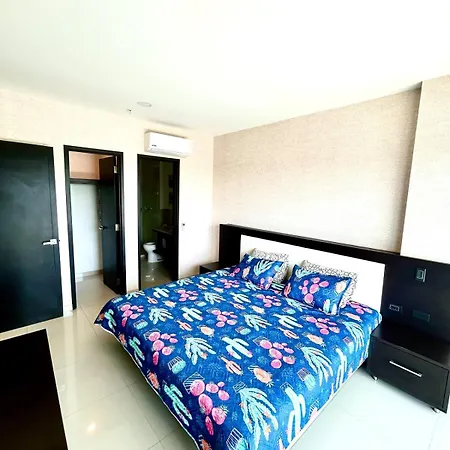 Apartamento Con Piscina Gigante Y Acceso Directo Al Mar Cartagena