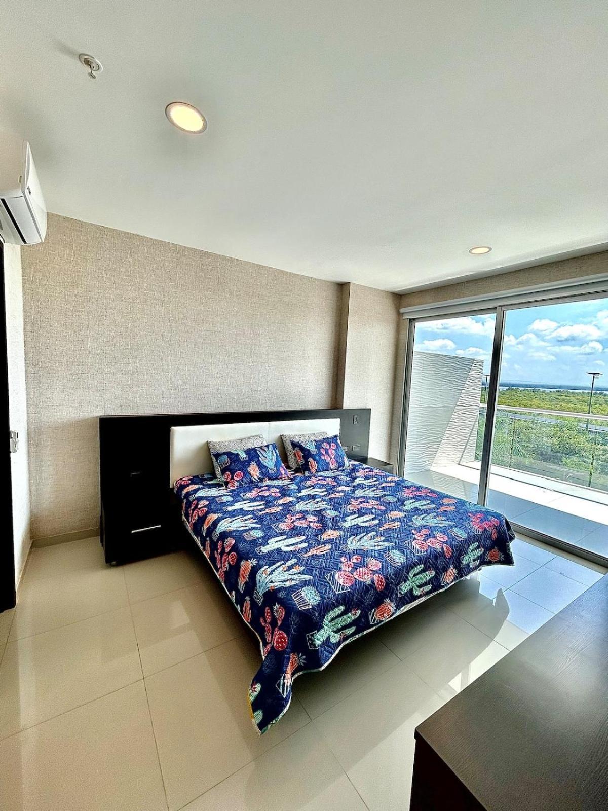 Con Piscina Gigante Y Acceso Directo Al Mar Apartamento